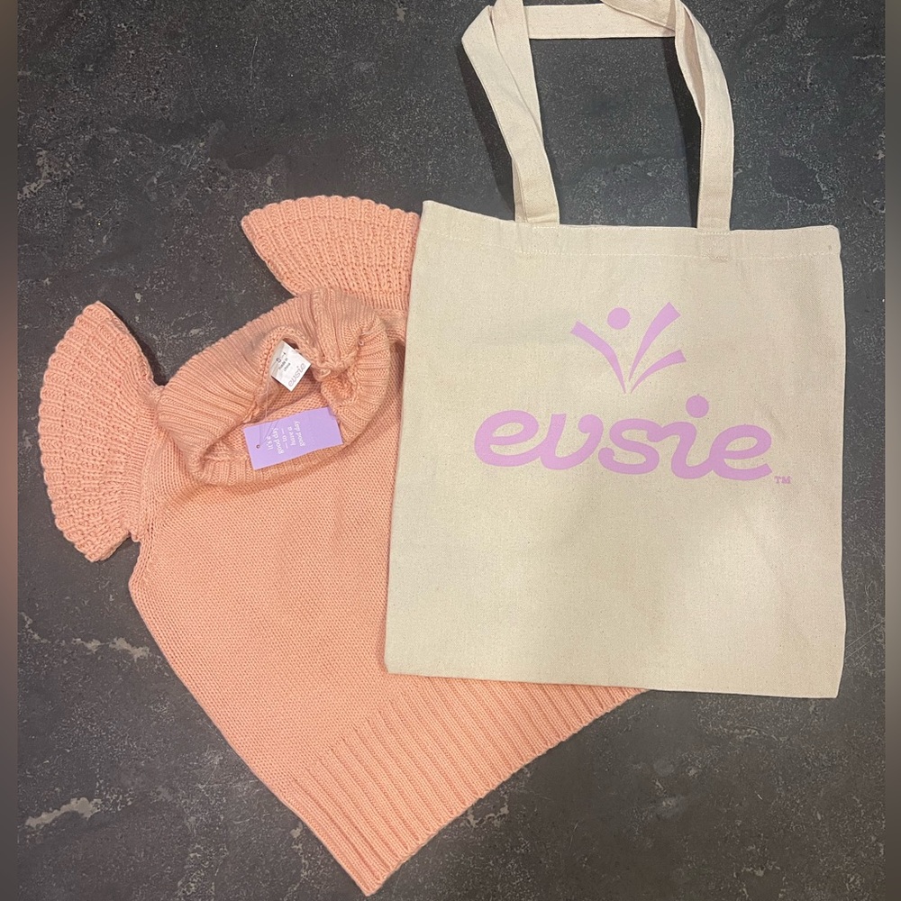 Evsie - Peach Sleeveless Sweater Size M